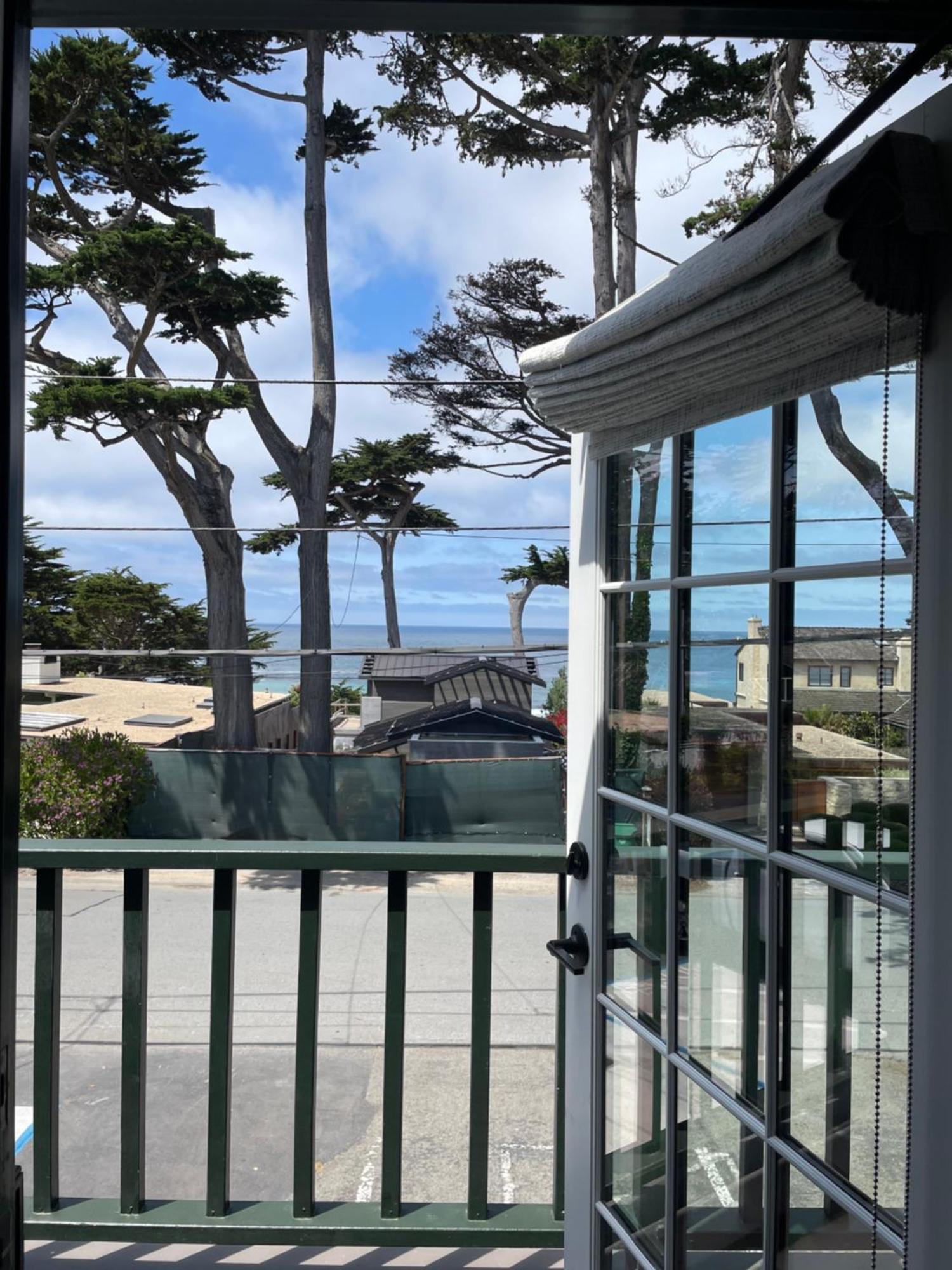 Carmel Beach Hotel Exterior photo